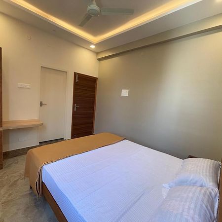 Srirangam Nandavanam Service Apartments Tiruchirappalli ภายนอก รูปภาพ