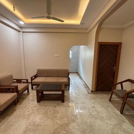 Srirangam Nandavanam Service Apartments Tiruchirappalli ภายนอก รูปภาพ