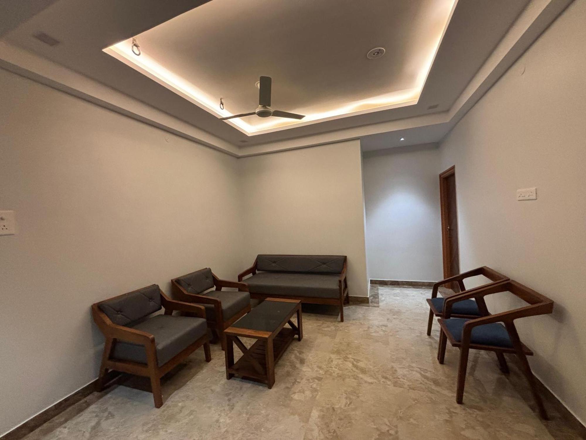 Srirangam Nandavanam Service Apartments Tiruchirappalli ภายนอก รูปภาพ