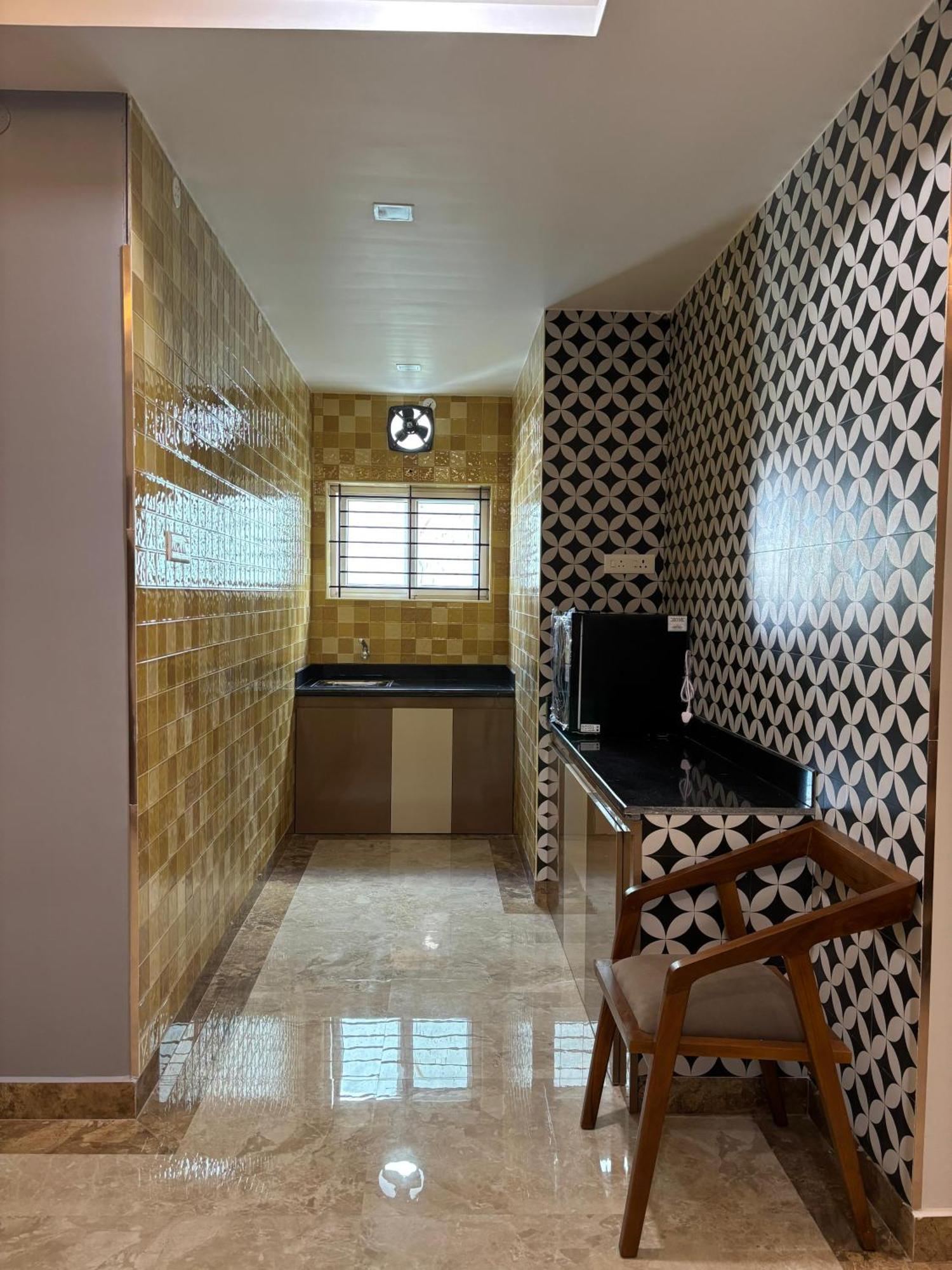 Srirangam Nandavanam Service Apartments Tiruchirappalli ภายนอก รูปภาพ